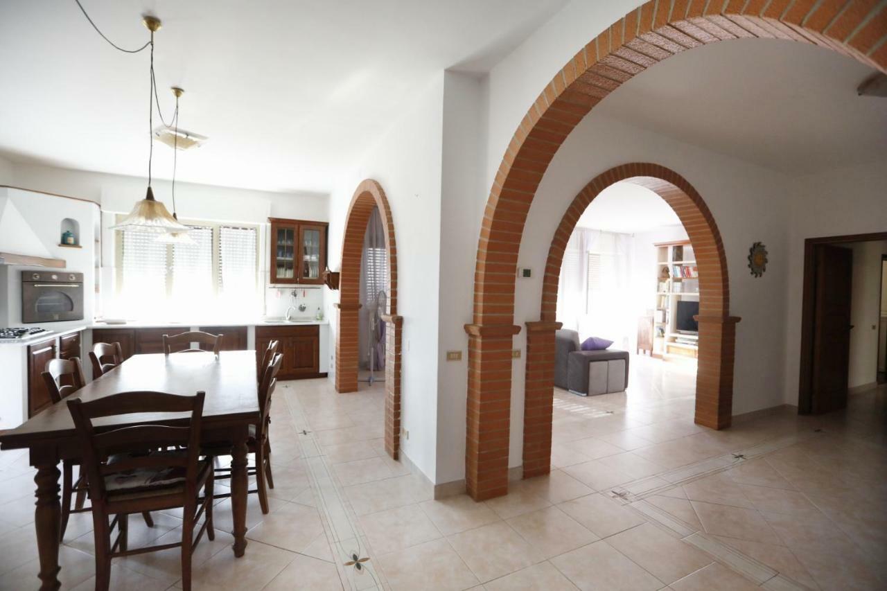 Apartamento Casa Di Katia Collesalvetti Exterior foto